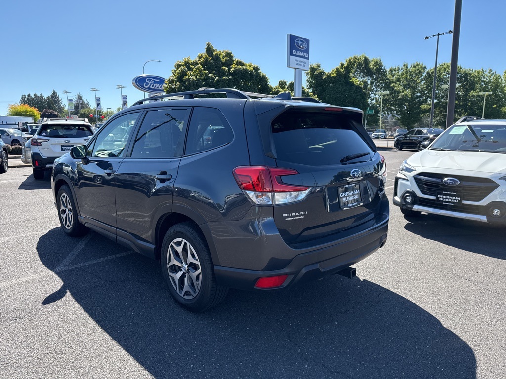2019 Subaru Forester Premium photo 4