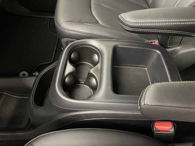 2025 Chrysler Pacifica photo 33