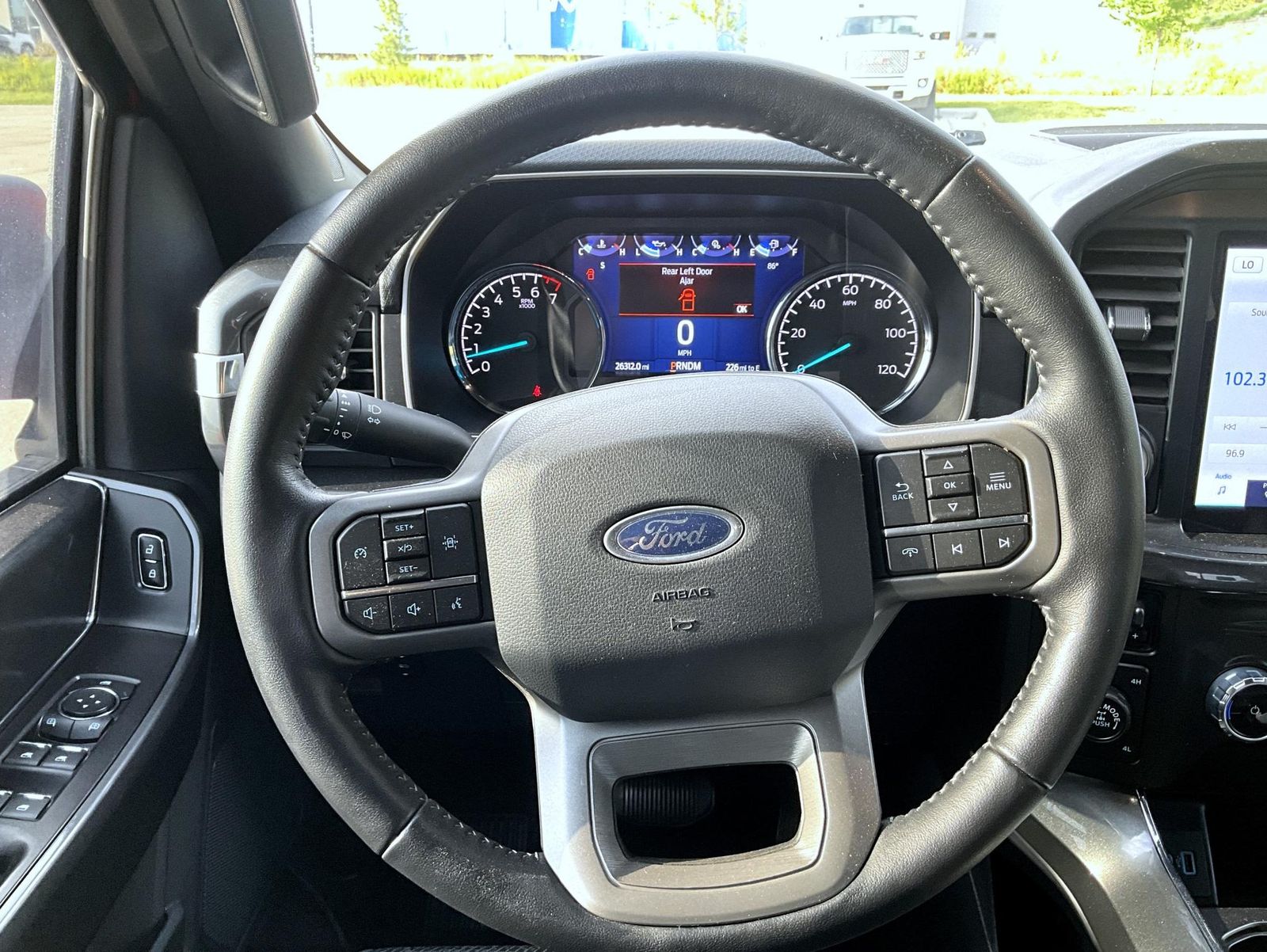 2022 Ford F-150 XLT photo 12