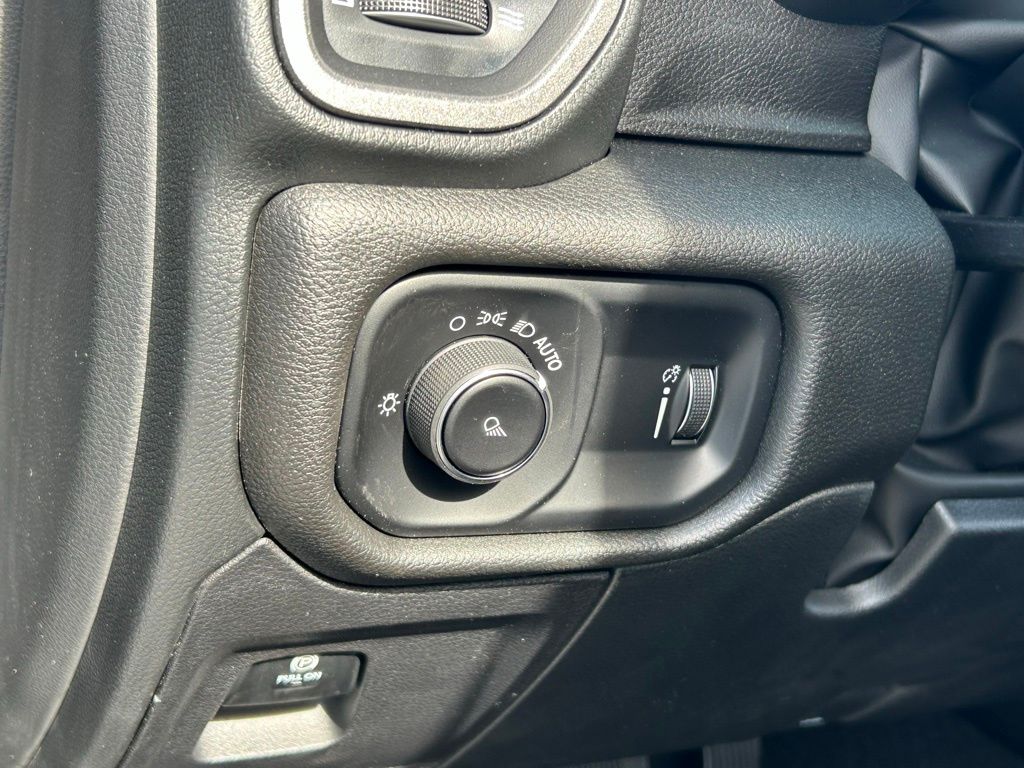 2025 Ram 1500 Tradesman photo 30
