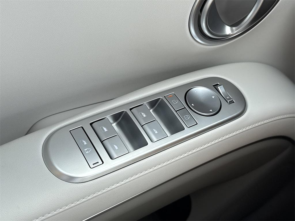 2026 Hyundai Palisade SEL photo 17