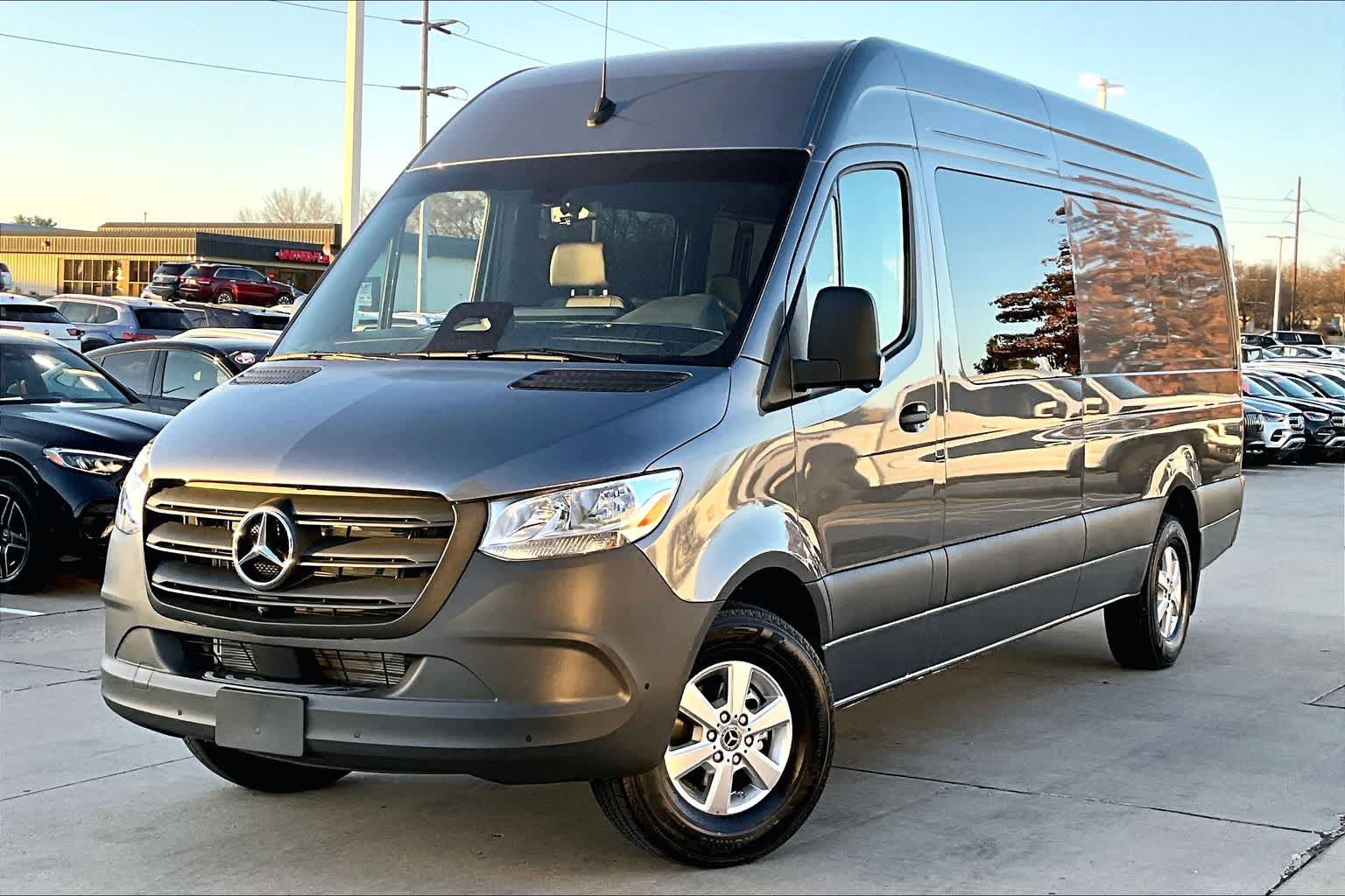 2026 Mercedes-Benz Sprinter Crew Van Base's photo