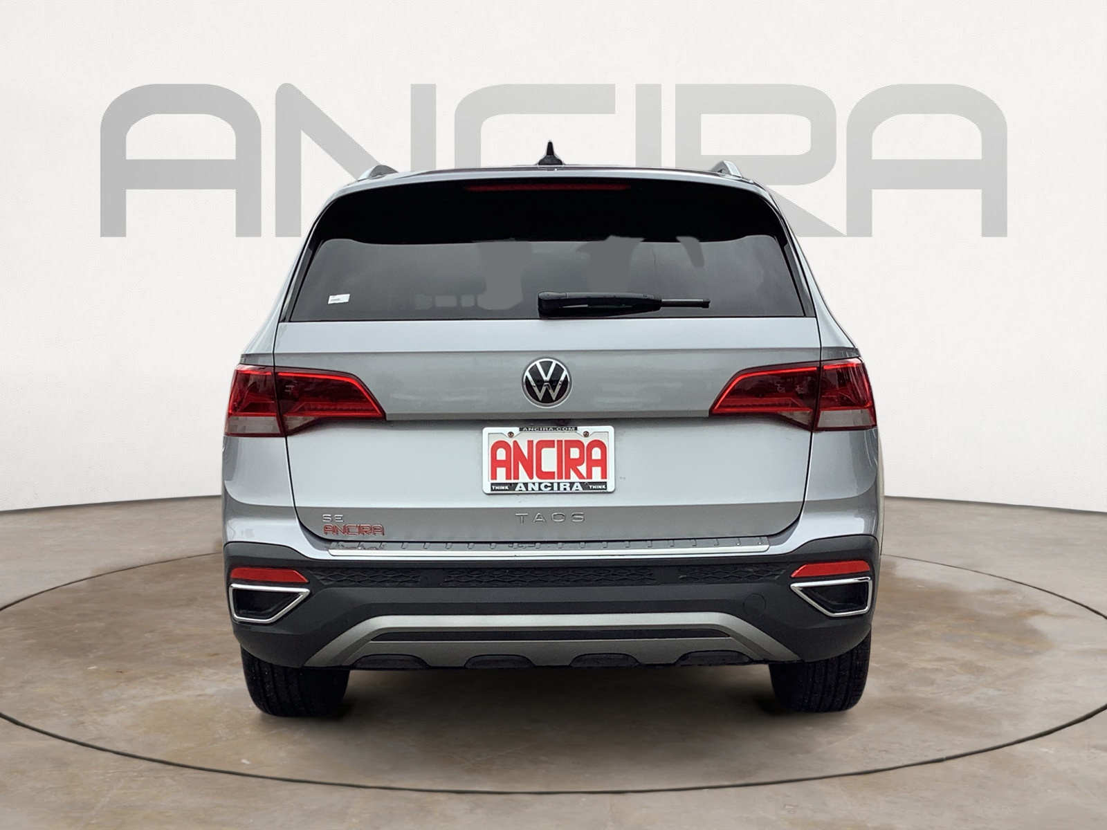 2024 Volkswagen Taos SE photo 3
