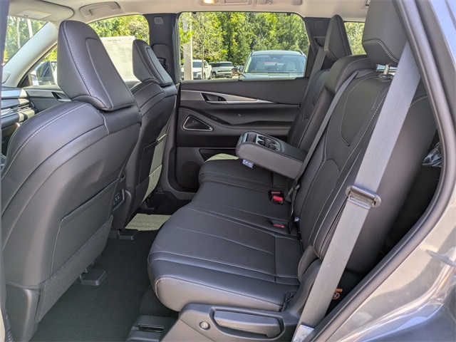 2026 Infiniti QX60 Luxe photo 14