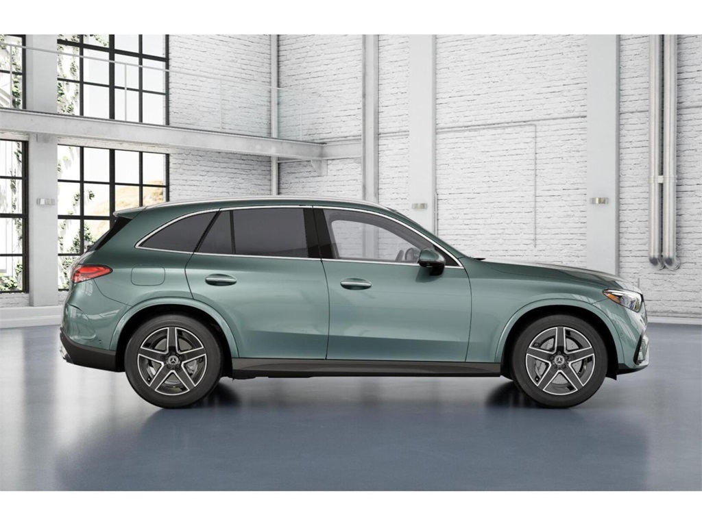 2026 Mercedes Benz GLC 300 4MATIC photo 2