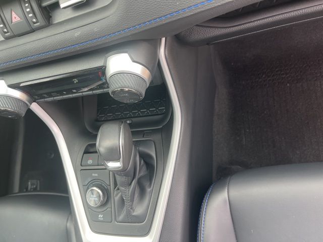 2023 Toyota RAV4 Hybrid XSE photo 23