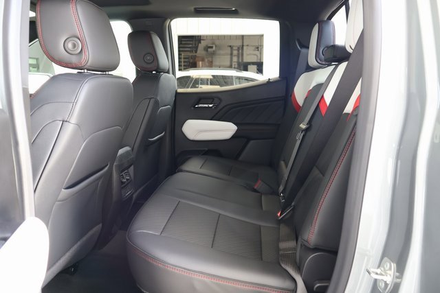 2024 Gmc Canyon AT4X photo 16