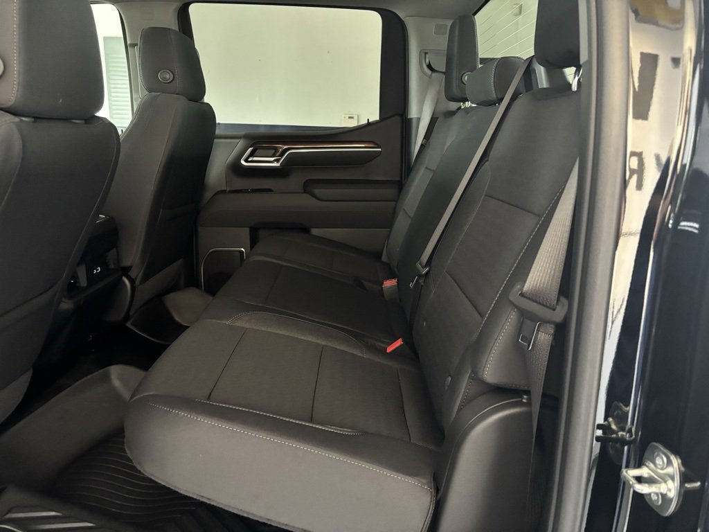 2025 Chevrolet Silverado 1500 LT photo 19