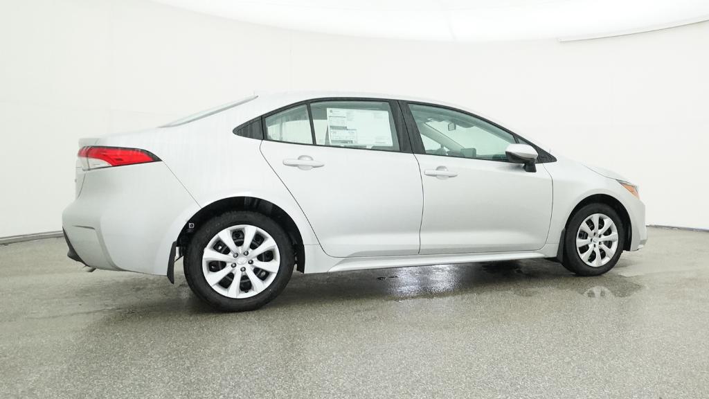2025 Toyota Corolla LE photo 23