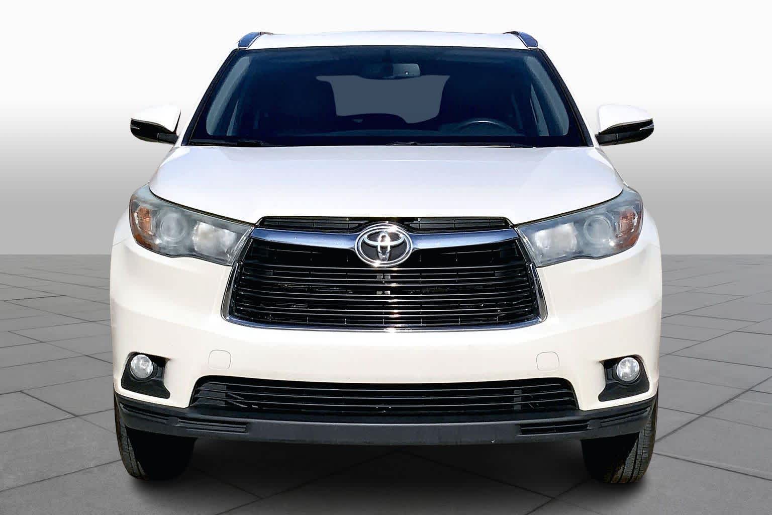 2016 Toyota Highlander XLE photo 3