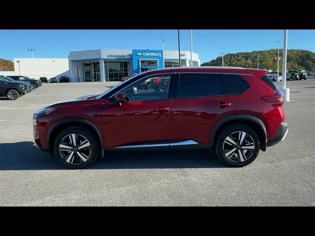 2023 Nissan Rogue Platinum photo 4