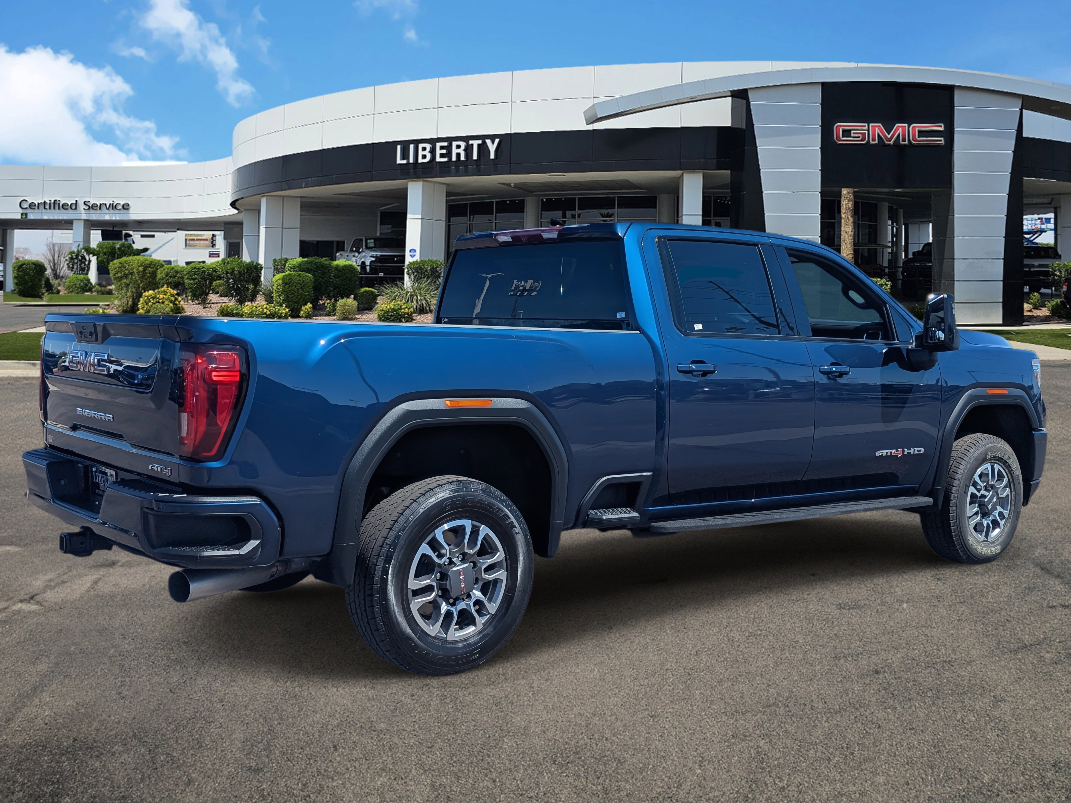 2023 Gmc Sierra 2500 HD AT4 photo 3