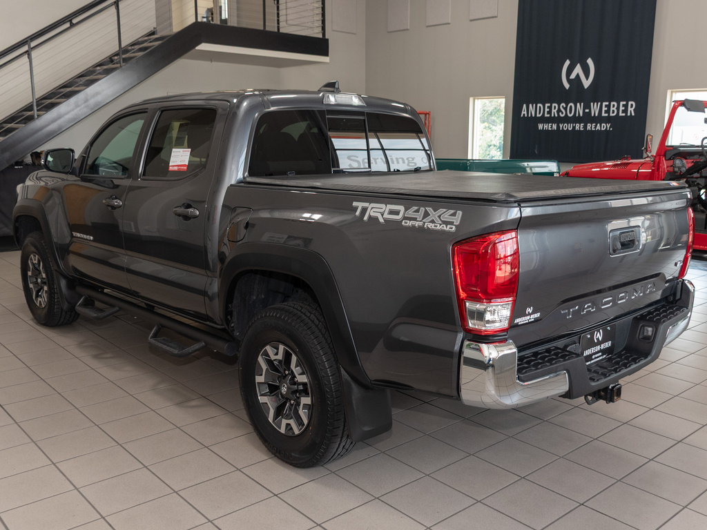 2021 Toyota Tacoma TRD Off-Road photo 15