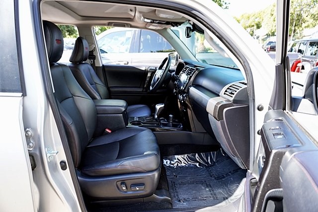 2021 Toyota 4Runner TRD Off-Road Premium photo 9