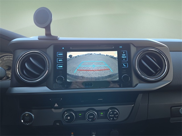 2016 Toyota Tacoma TRD Sport photo 27