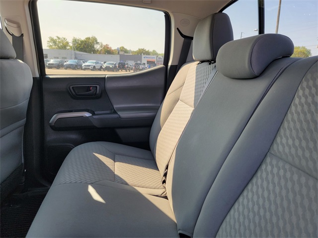 2022 Toyota Tacoma V6 4x4 photo 16