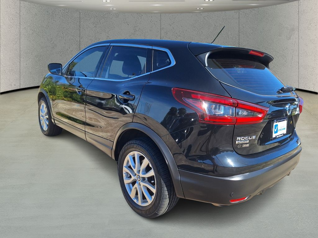 2020 Nissan Rogue Sport S photo 3