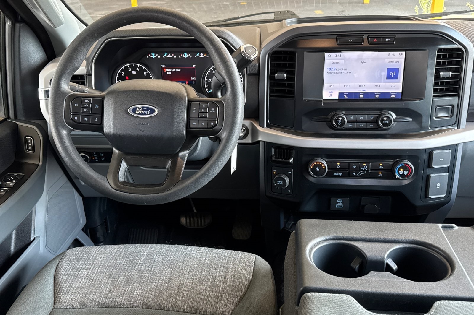 2023 Ford F-150 XLT photo 14