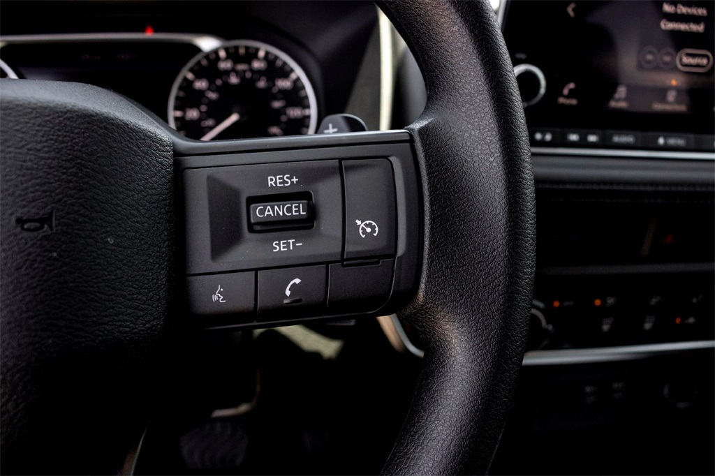 2025 Nissan Rogue S photo 13