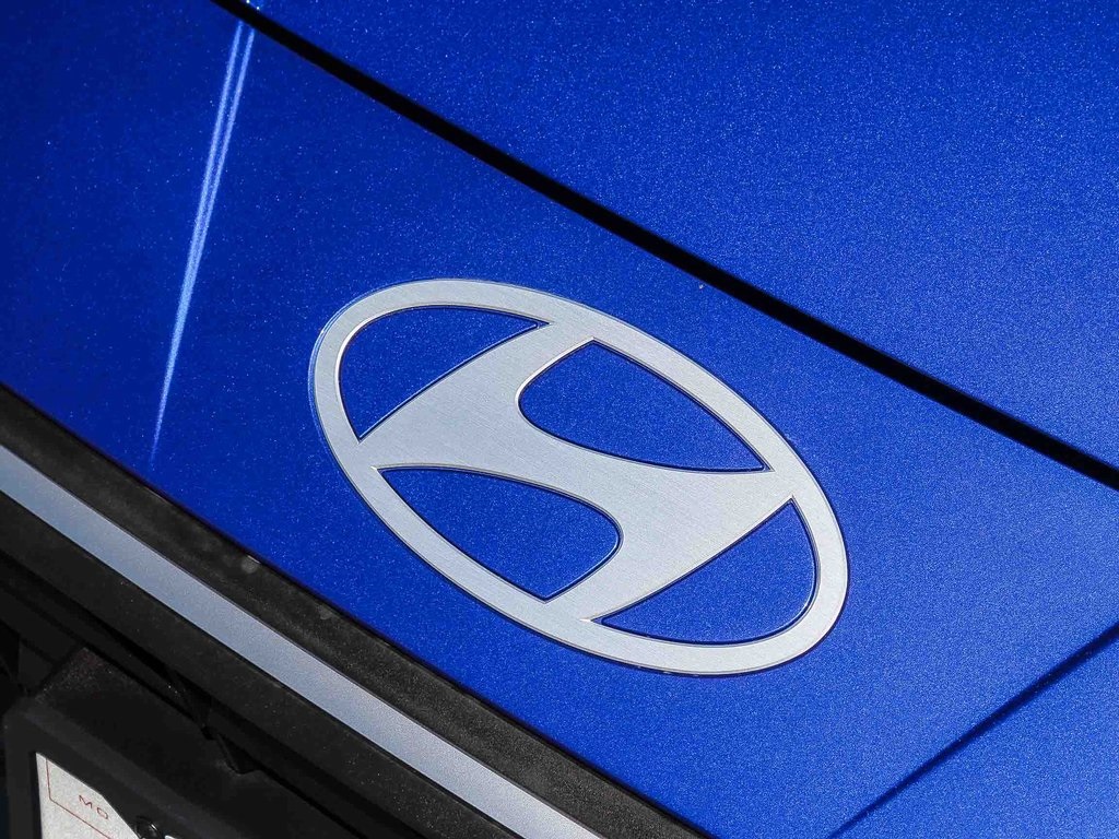 2024 Hyundai Elantra SEL photo 5