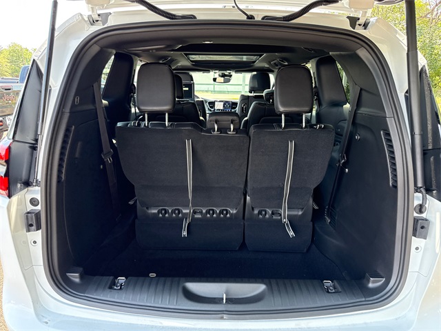 2026 Chrysler Pacifica photo 31