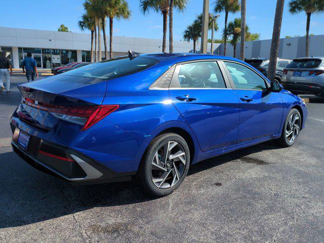 2024 Hyundai Elantra SEL Convenience photo 4