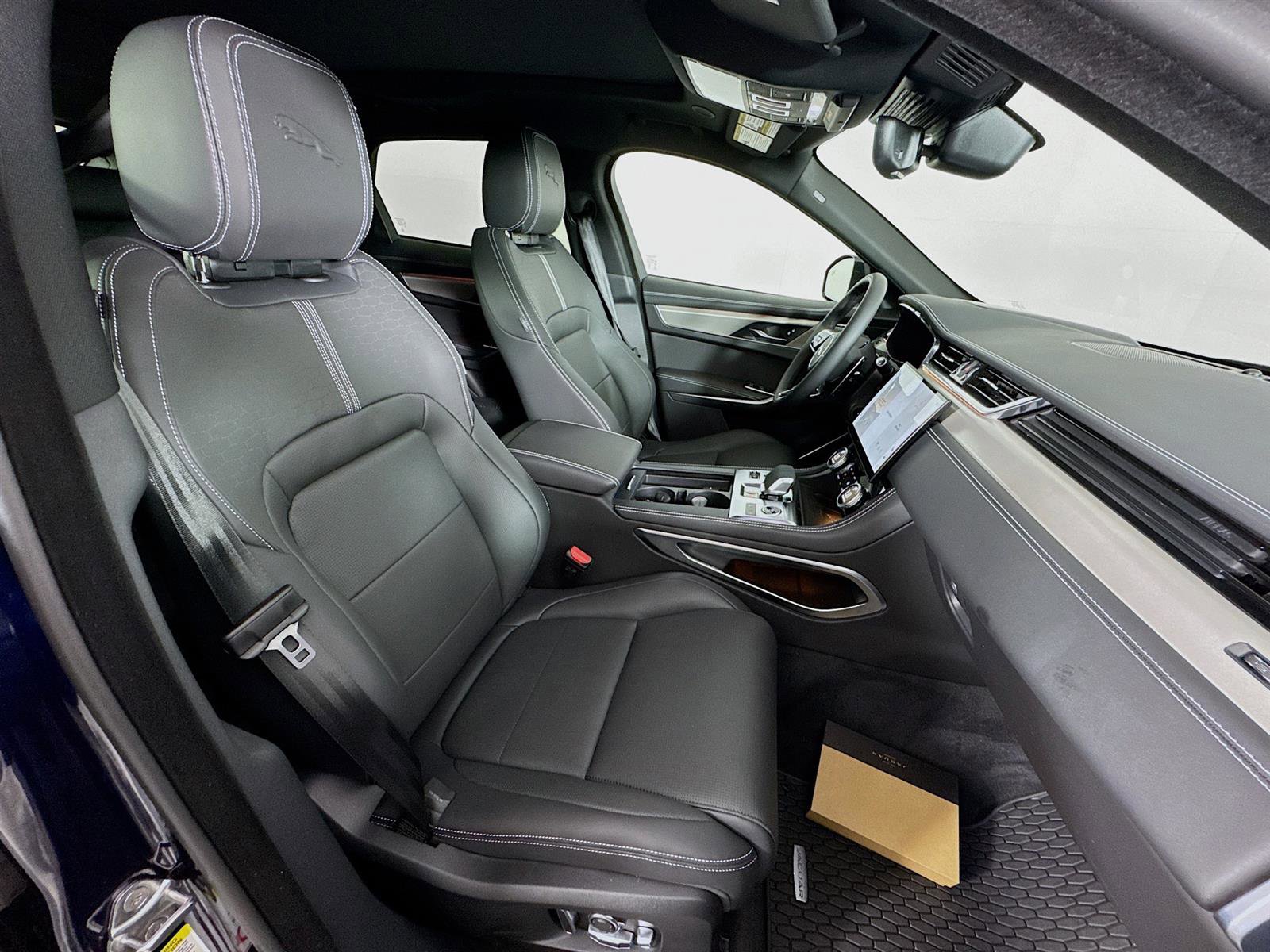2026 Jaguar F-PACE P250 R-Dynamic S photo 25