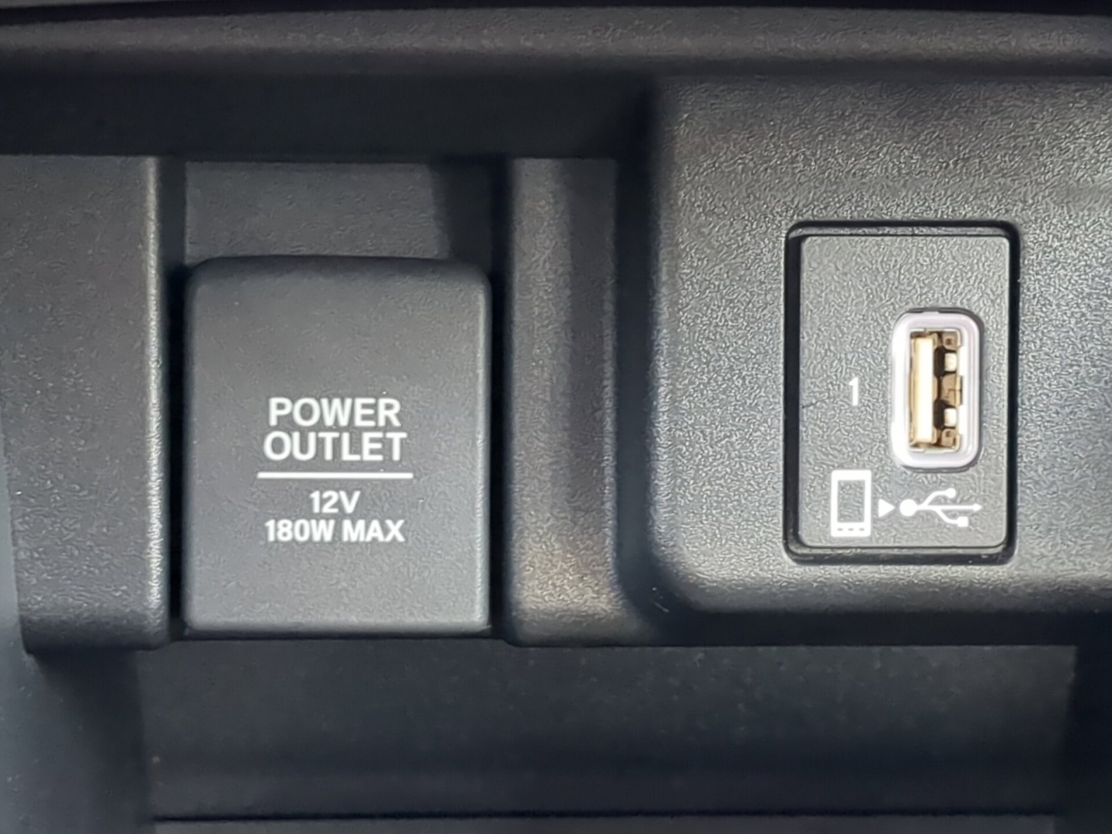 2018 Honda Accord Touring 2.0T photo 9