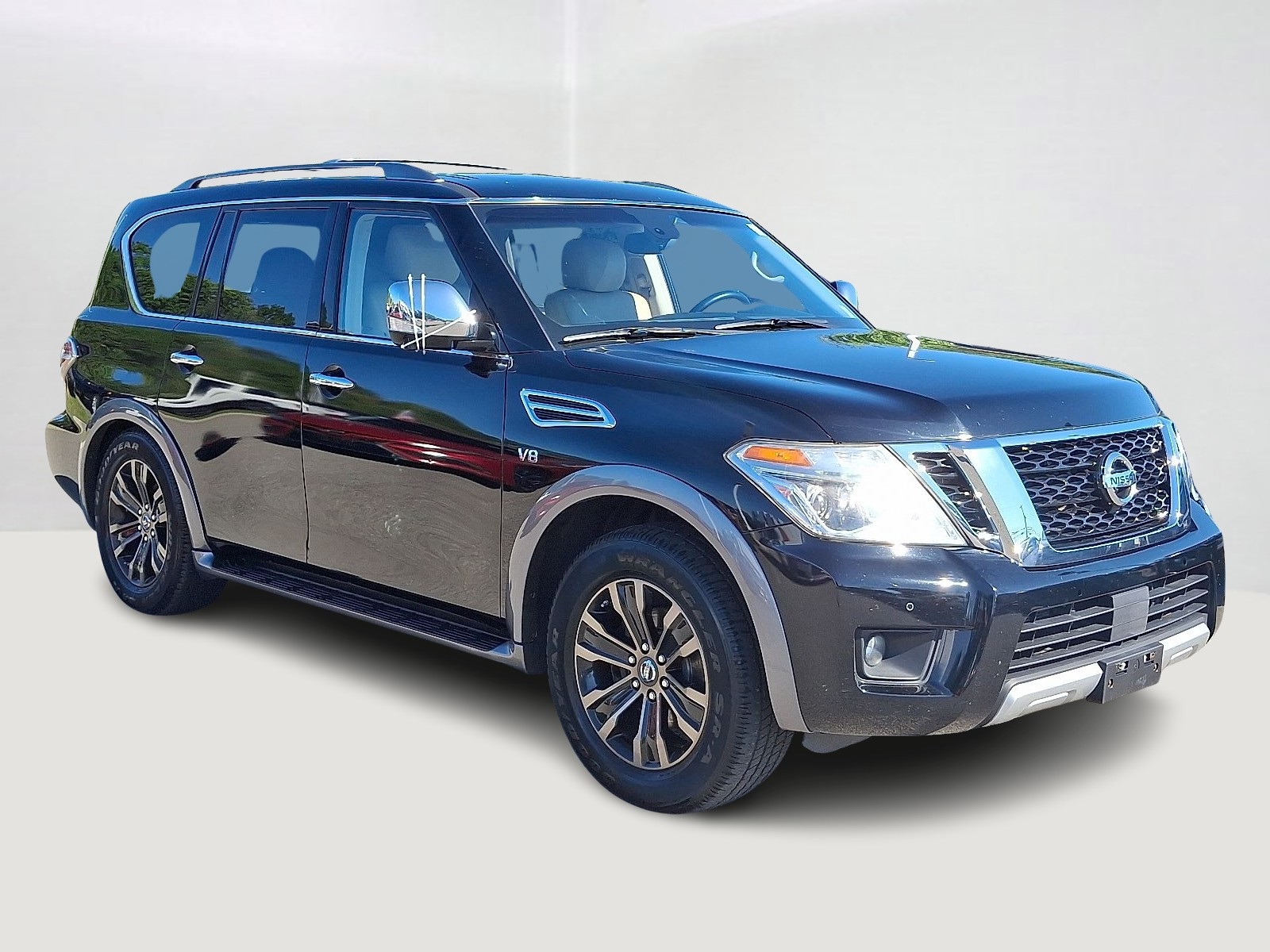 2017 Nissan Armada Platinum photo 3