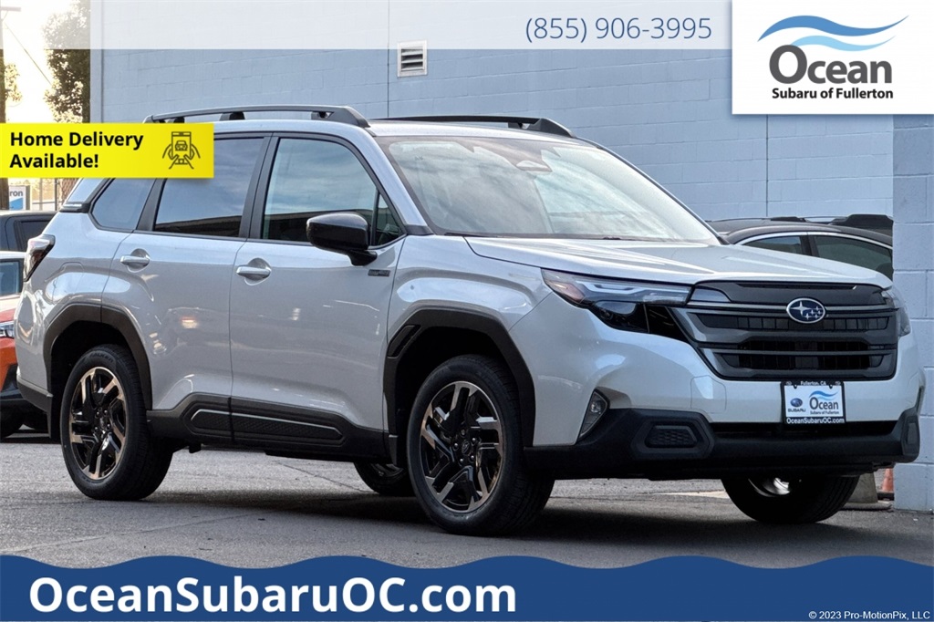 2025 Subaru Forester Premium's photo