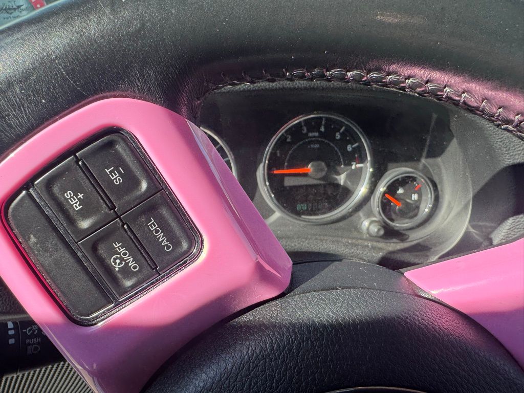 2017 Jeep Wrangler Unlimited Sahara photo 4