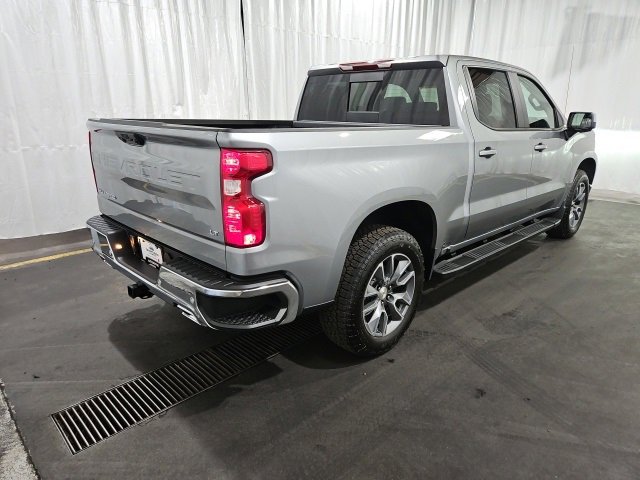 2026 Chevrolet Silverado 1500 LT photo 2