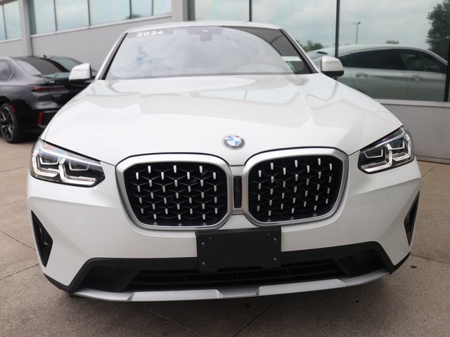 2024 Bmw X4 xDrive30i photo 2