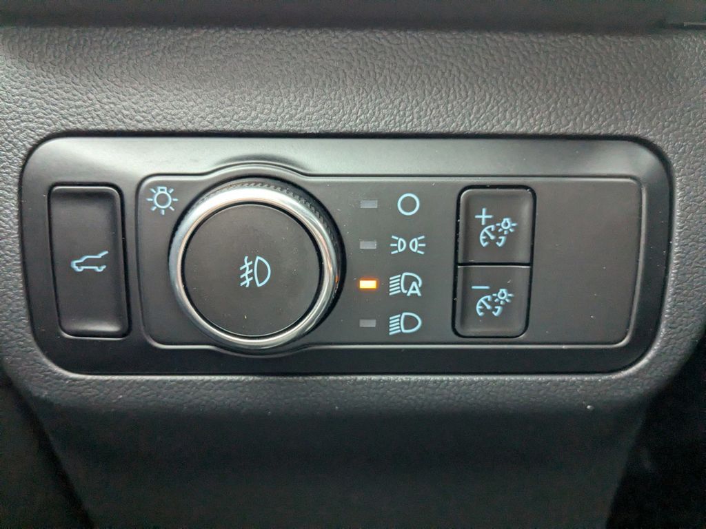 2025 Ford Escape Hybrid ST-Line Elite photo 24