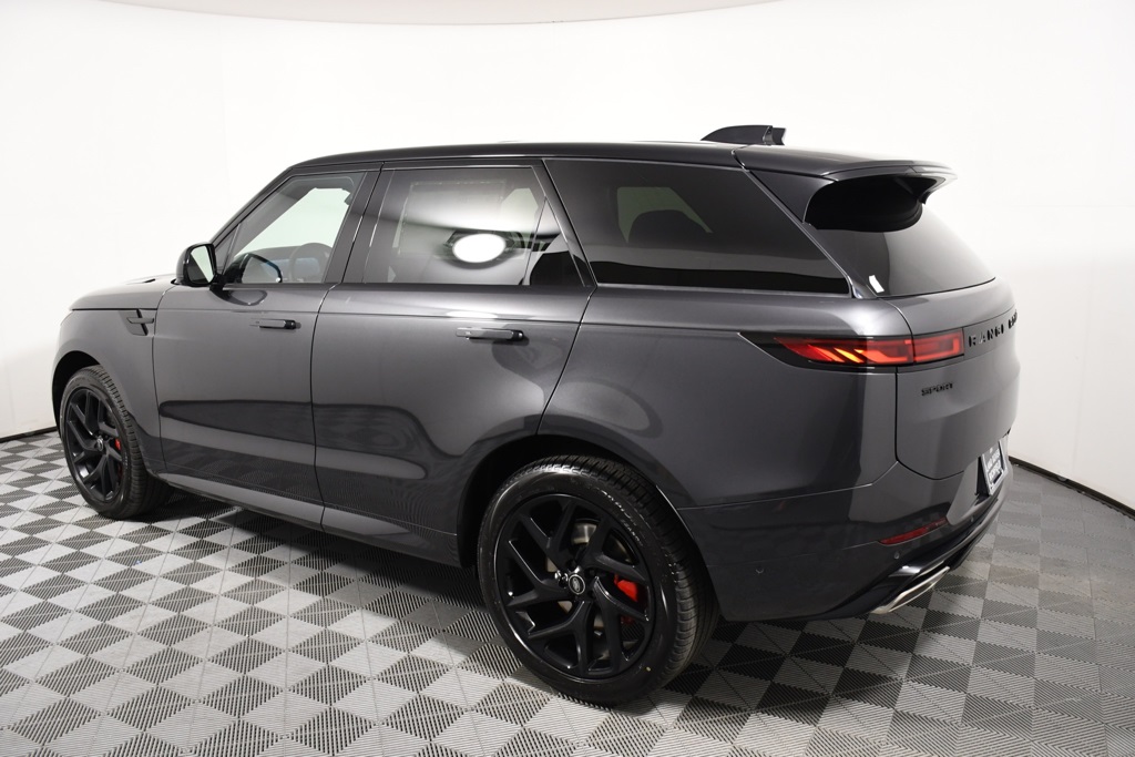 2025 Land Rover Range Rover Sport P400 Dynamic SE photo 2