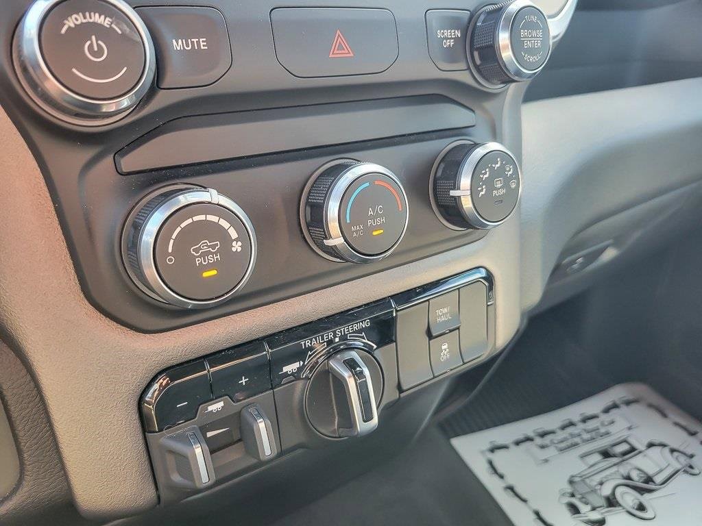 2022 RAM 1500 - Image 14