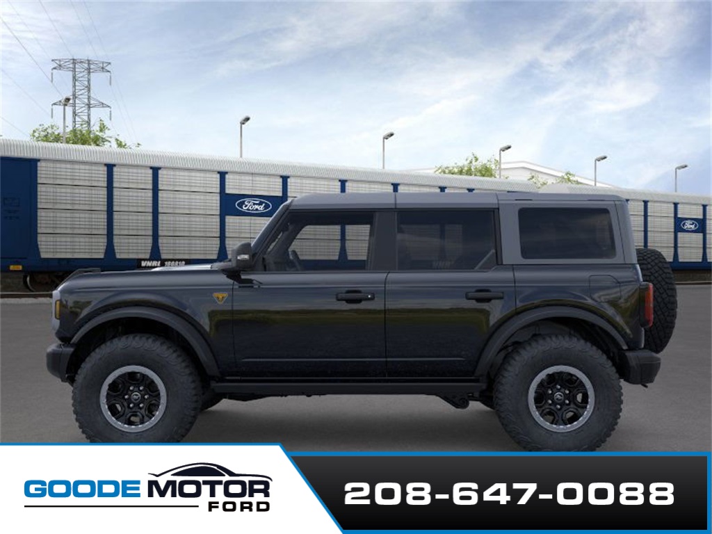2025 Ford Bronco Badlands photo 3