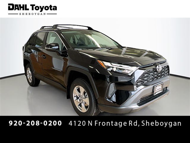 2025 Toyota RAV4 XLE's photo