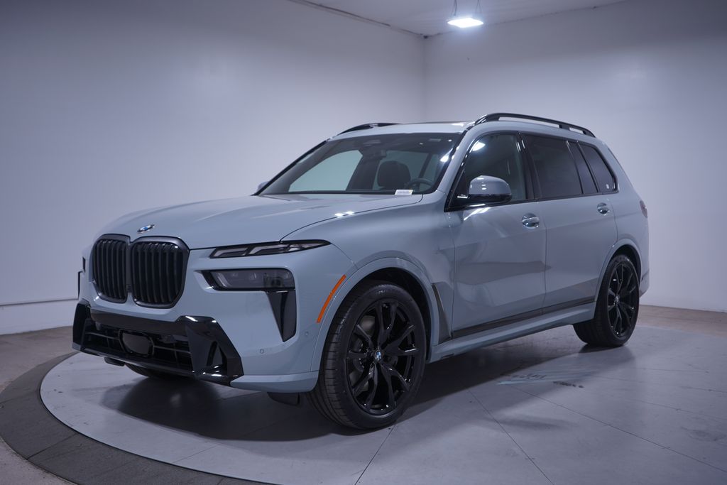 2026 BMW X7 40i's photo
