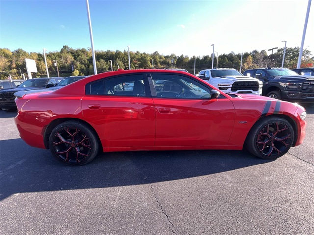 2018 Dodge Charger R/T photo 2