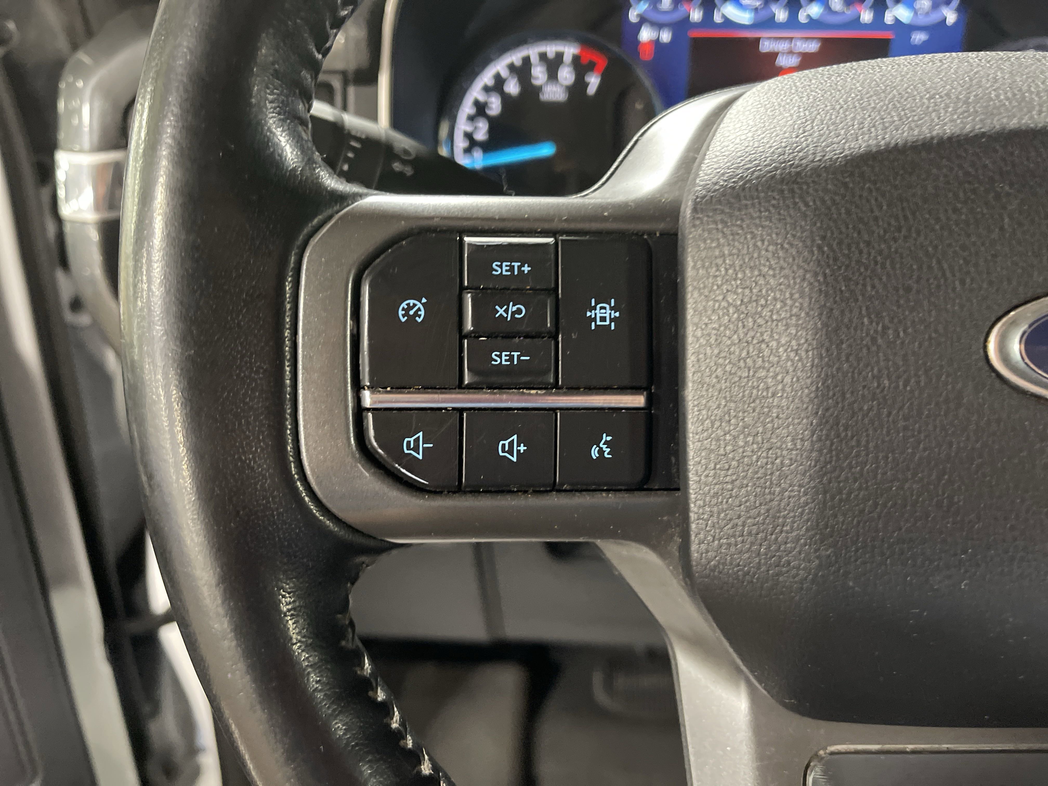 2022 Ford F-150 XL photo 9