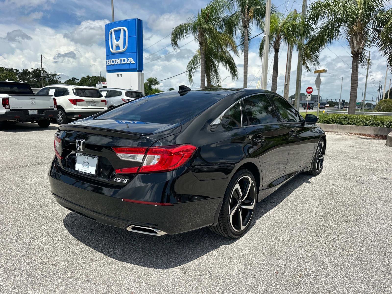 2022 Honda Accord Sport SE 1.5T photo 3