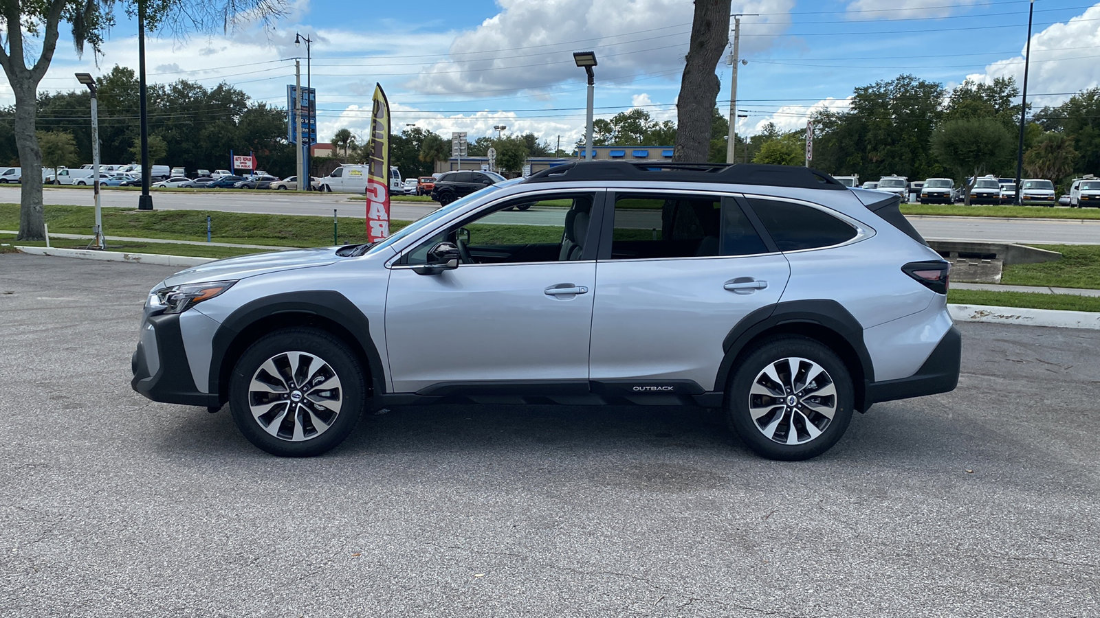 2025 Subaru Outback Limited photo 3
