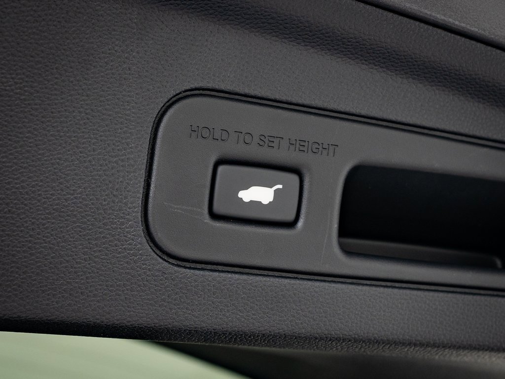 2026 Acura MDX SH-AWD Advance photo 18