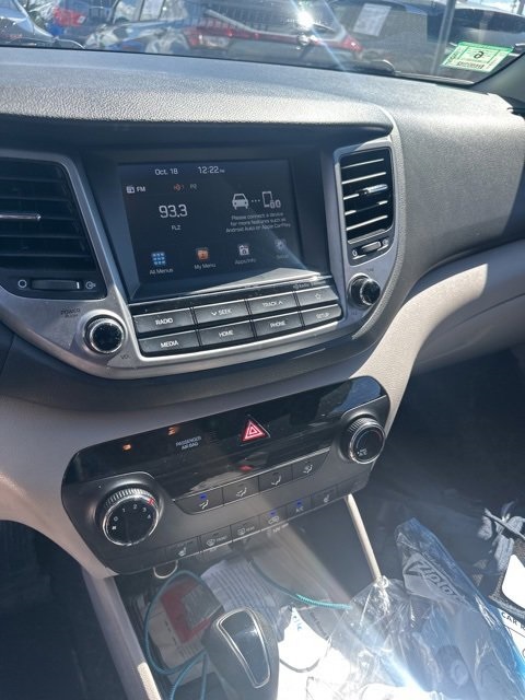 2018 Hyundai Tucson SEL photo 2