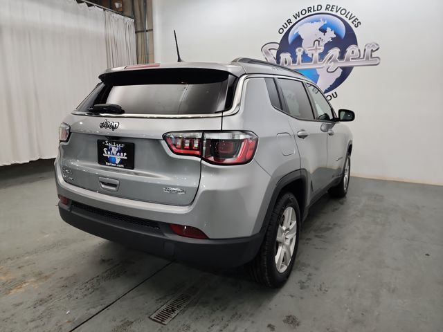 2022 Jeep Compass Latitude photo 7