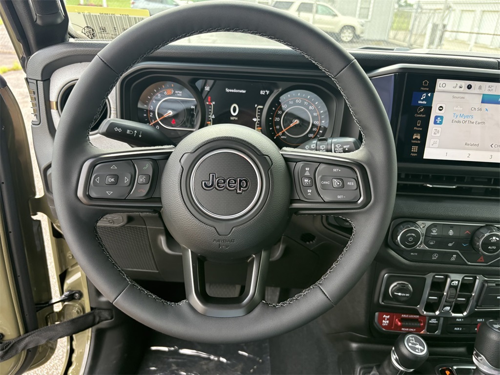 2025 Jeep Wrangler Willys photo 18