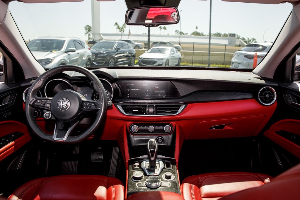 2021 Alfa Romeo Stelvio Sport Base photo 21