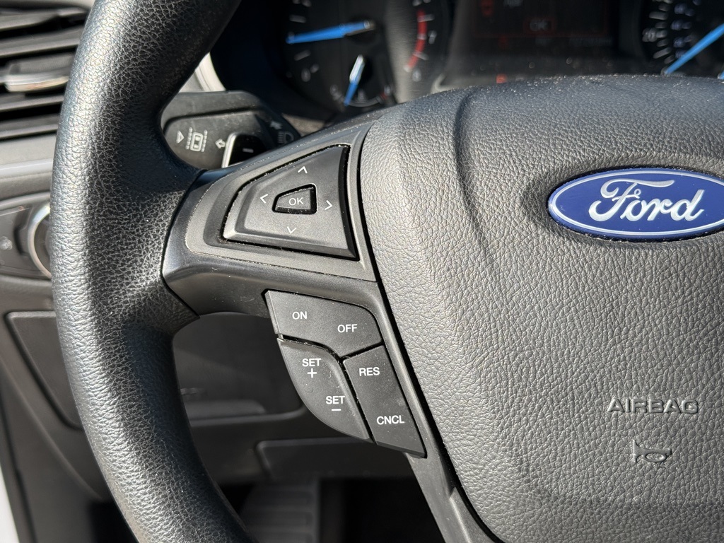 2020 Ford Edge SE photo 13