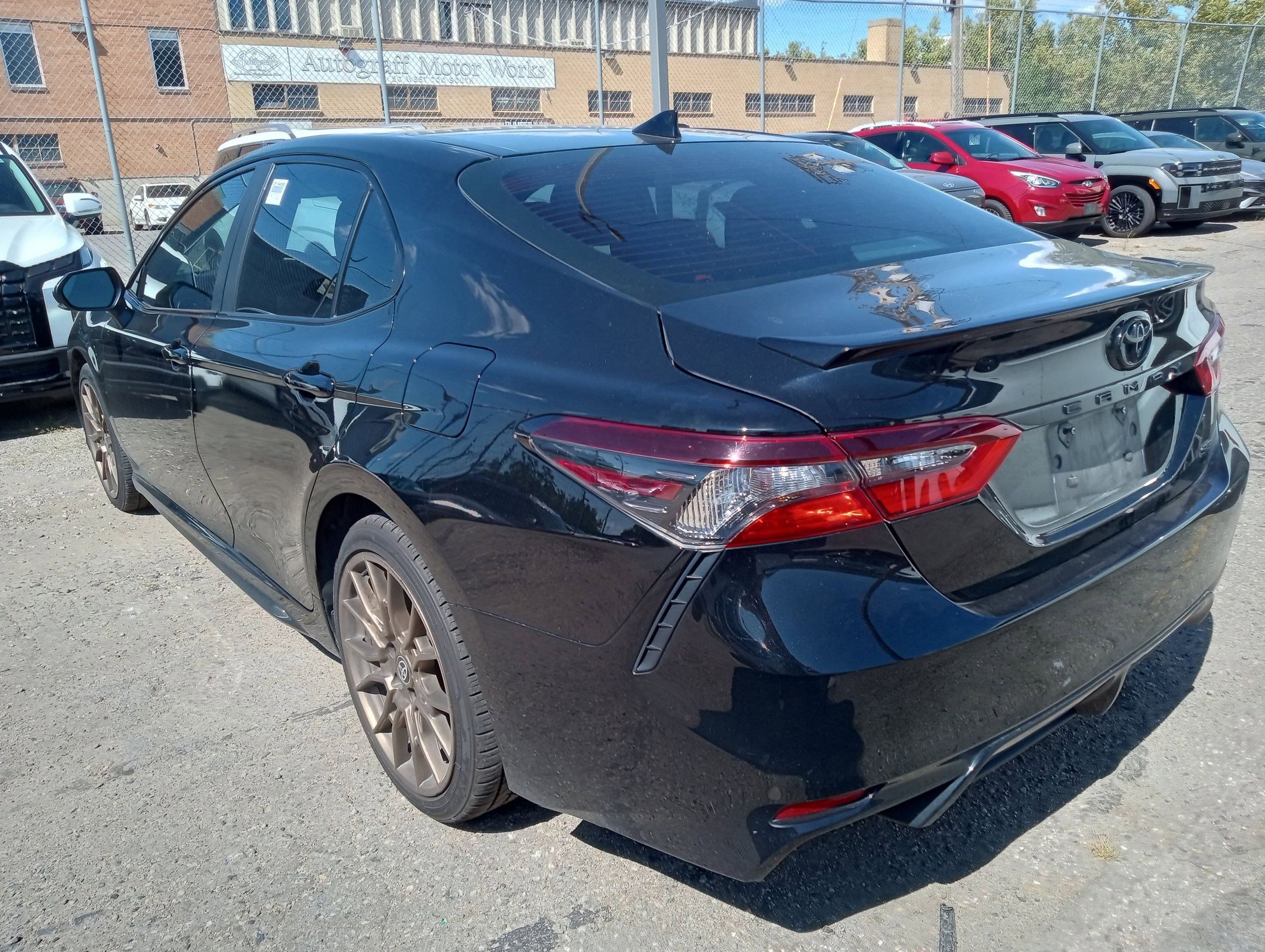 2023 Toyota Camry SE photo 5